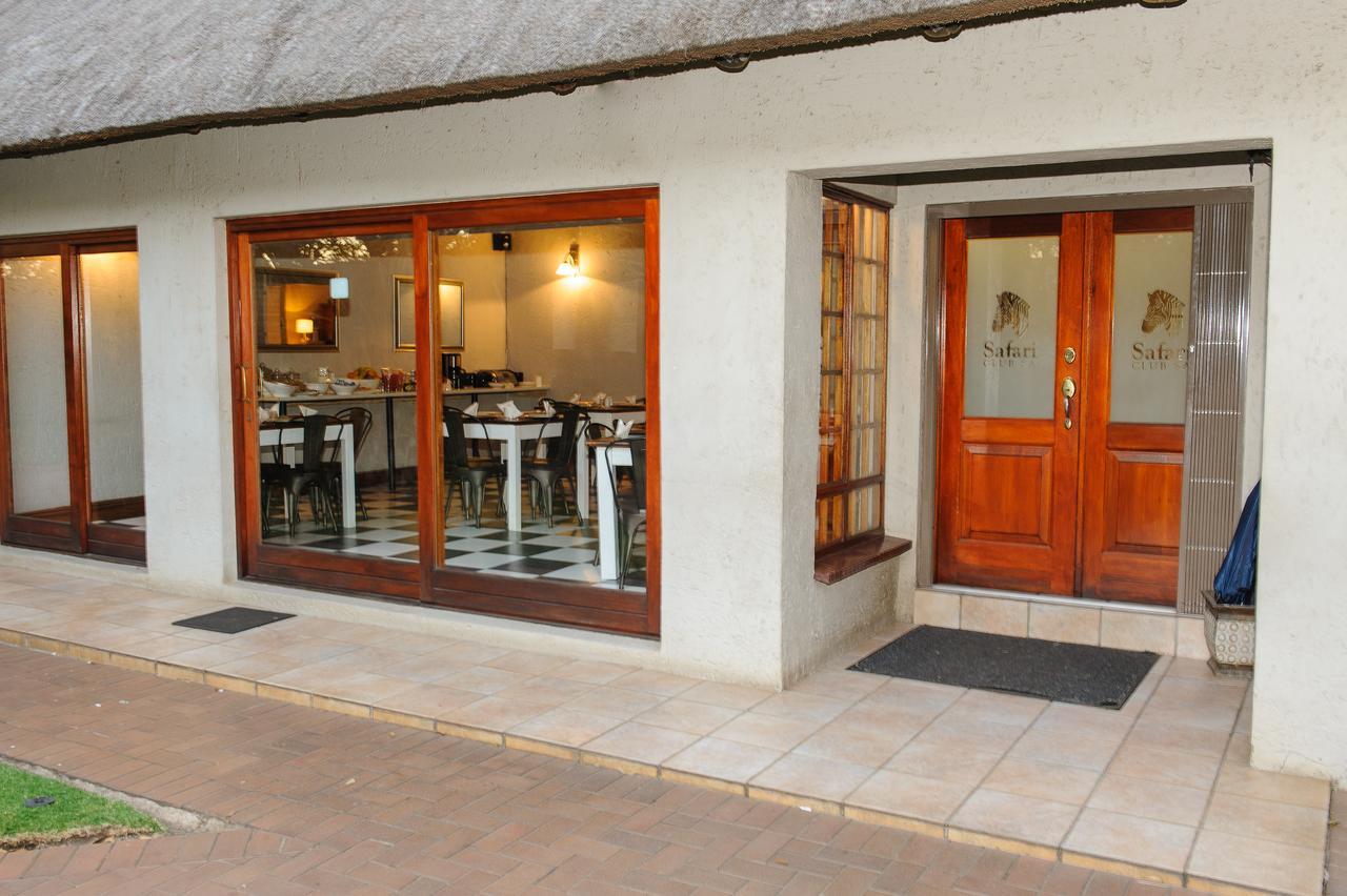 Safari Club Guest Lodge Or Tambo International Airport Кемптън Парк Екстериор снимка
